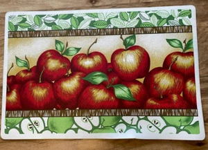 Set of 4 Apple Placemats – Country Farmhouse Kitchen Decor Red Green Fruit 17x12 - Picture 1 of 2