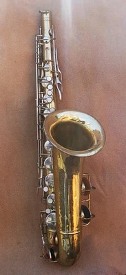 Saxofón estrella fugaz Conn 16M vintage - sin cuello - sin estuche - para piezas/reparación Foto 1 de 4