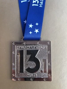 HALF MARATHON Silver Bespoke 60mm Running Medal, with FREE Engraving, 13.1 Miles - Bild 1 von 5