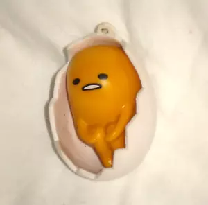 GUDETAMA The Lazy Egg Mini Figure - Sanrio Just Play ORNIMENT for TREE OR CAR - Picture 1 of 2