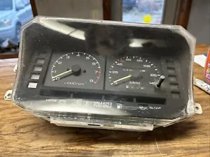 Grupo de calibre 86-89 ISUZU IMPULSE 123K usado con tacómetro - Imagen 1 de 12