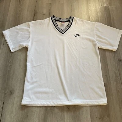 Camiseta De Colección Años 80-90 Nike Bordada Swoosh Cuello en V Blanca L Hecha en EE. UU. RARA Foto 1 de 4
