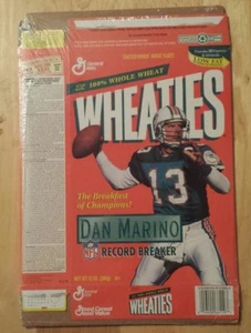 DAN MARINO MIAMI DOLPHINS NFL RECORD BREAKER WHEATIES CEREAL BOX 1995 - Picture 1 of 2