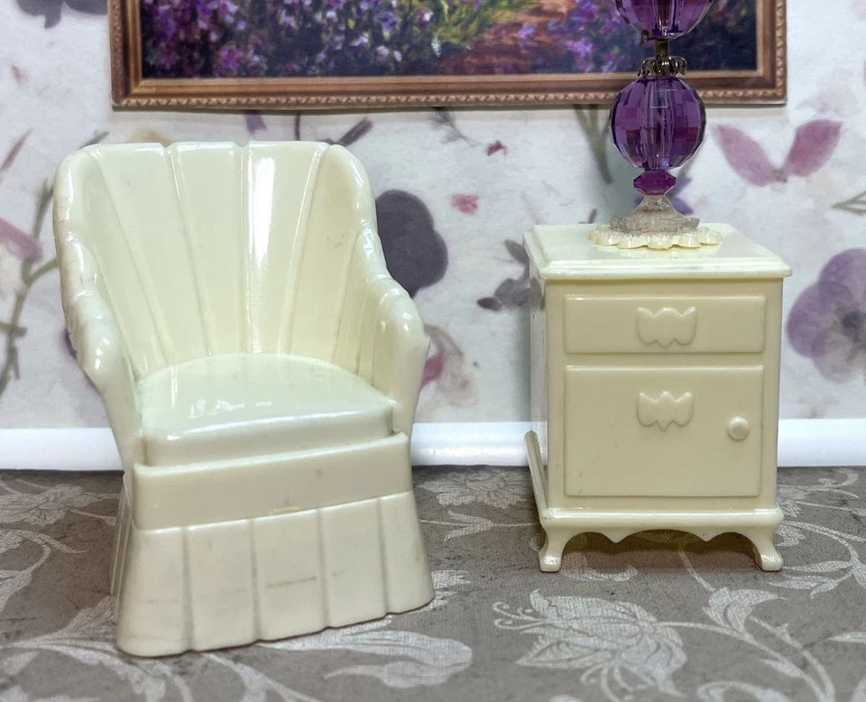 SILLA "ZAPATILLA" PLISADA ideal muebles vintage para casa de muñecas Renwal plástico 1:16 Foto 1 de 4