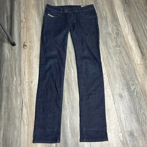 Pantalones de mezclilla Diesel Nevy para mujer ajustados rectos elásticos con lentejuelas lavado oscuro 27x32 - Imagen 1 de 12