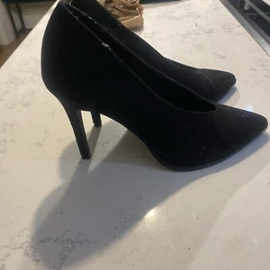 Black stiletto deep cut black H & M size 6 - Picture 1 of 5