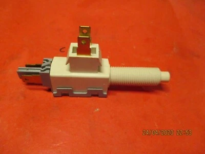 CHEVROLET/GMC TRUCK-BLAZER-JIMMY-CORVETTE-GM- 1980-95-BRAKE LIGHT SWITCH - Image 1 of 2