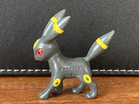 Pokemon Umbreon Figure Tomy Moncolle Original Ver CGTSJ Vintage Authentic F/S! Cover