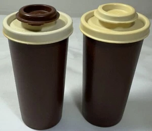 Vtg Set Tupperware Brown & Cream Salt & Pepper Shakers 1329,  4 1/2 x 2" each - Picture 1 of 8