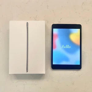 Apple iPad (4th Generation) A1459 128 GB, Wi-Fi + 4G, 9.7 in - Grey - Afbeelding 1 van 8