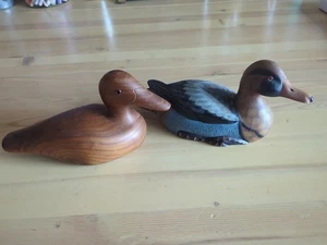 Duck Decoy Decor Vintage Wooden & Painted Pair - Picture 1 of 11
