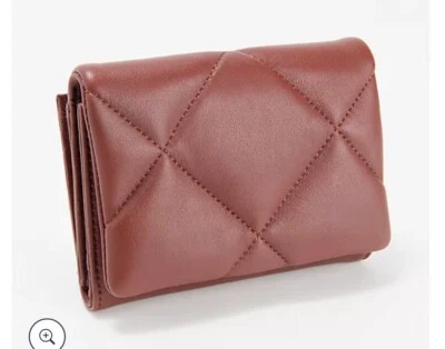 Cartera compacta Vince Camuto de cuero lunado antojo de chocolate MARRÓN Foto 1 de 4