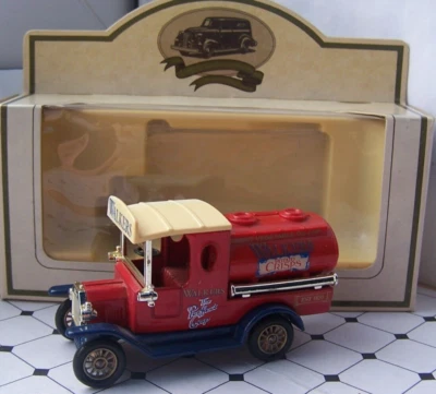LLEDO, MODEL FORD  T TANKER, WALKERS CRISPS, LIMITED EDITION, DIE CAST MODEL - Image 1 of 4