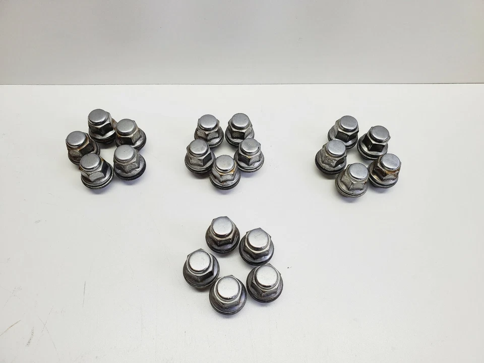 TOYOTA PRIUS COROLLA CAMRAY AVALON OEM LUGNUTS CROME SET 20, YOU WILL RECEIVE 20 - Image 1 of 4