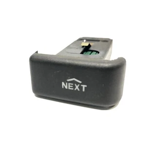 ⭐️ LAND ROVER DISCOVERY 1 *1994-1998* GENUINE STEREO NEXT SWITCH (FreeP&P) - Picture 1 of 2