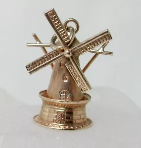 9ct Gold Large Windmill Shaped Charm Heavy 1960's Vintage 22786 - Picture 1 of 4