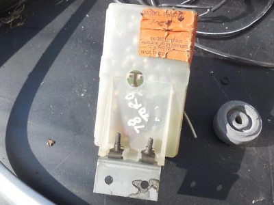 Oldsmobile Toronado Twilight Sentinel 1978 controlador modelo #5968726 Foto 1 de 4