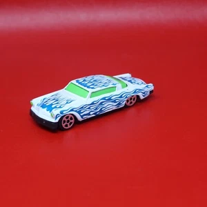 Maisto 1953 Studebaker Starliner White 1:64 Loose VHTF - Picture 1 of 4