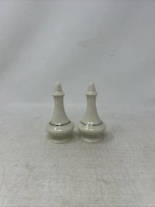 Lenox Regency~(1)~4" Salt and Pepper Set~Gold Trim~1st Quality~Perfect - Picture 1 of 4