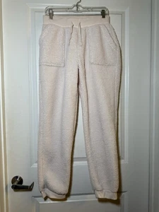 World Market Fuzzy Joggers Sweatpants with Pockets Size S/M New With Tags - Picture 1 of 6