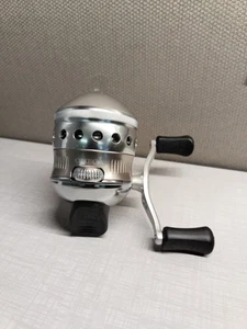 Zebco Omega Z03 Spincast Reel 2.9:1 Ratio 6+1 Ball Bearings Brand New - Picture 1 of 7