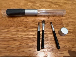 vintage Elizabeth Arden Brush set - Picture 1 of 2