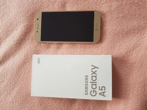 Samsung Galaxy A5 - Photo 1/3