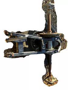 Polaris Scrambler 400 L Rear Swingarm Axle Carrier 1997 - Picture 1 of 12