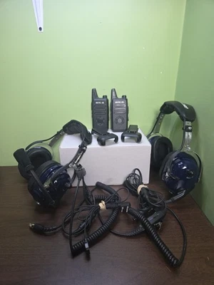2 Retevis Radio (RT22S) 2 Noise Cancelling Headsets W/ All Wiring TESTED WORKING - Image 1 of 4