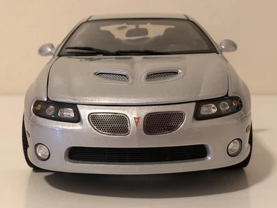 1:18 2005 Pontiac GTO Quicksilver GMP - Image 1 of 4