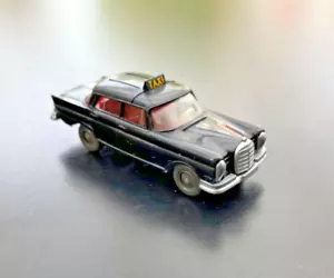 Wiking-Modell - Mercedes-Benz - 220S - als Taxi - schwarz - Bild 1 von 5