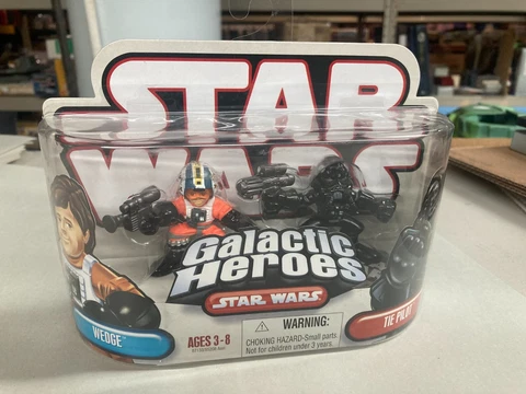 Star Wars Galactic Heroes Wedge and Tie Pilot Hasbro 2006 MOC Cover