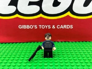 LEGO COMMISSIONER GORDON minifigure DC COMICS set 76001 sh063 sh0063 figure - Picture 1 of 2
