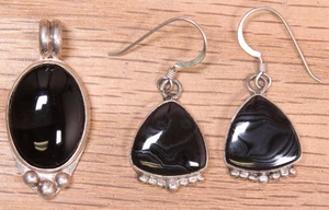 M. Stanley Set Orecchini Danlge Ciondolo Jet Argento Sterling e Gancio X596A - Foto 1 di 2