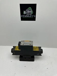 Racine FD4 DSHS 301S 30 Control Valve 655224 3000 PSI 110/115v - Picture 1 of 4