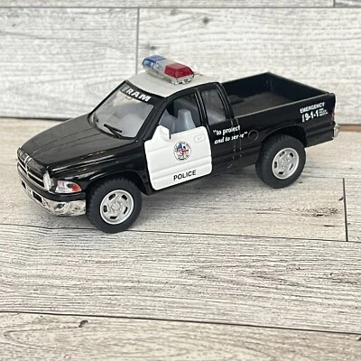 道奇 Ram 警察皮卡车 1: 44 比例 KT-5018.DP — 第 1/4 张图片