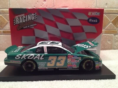 KEN SCHRADER 1999 Skoal US Tobacco #33 RCCA 1/24 CW Banco Chevy Diecast con soporte  Foto 1 de 4