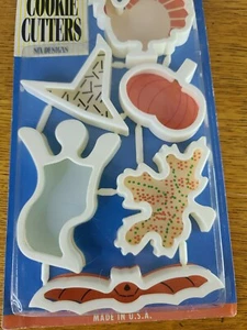 Halloween baking with these 1980's Heuck fall cookie cutters. Made in the USA, - Picture 1 of 5