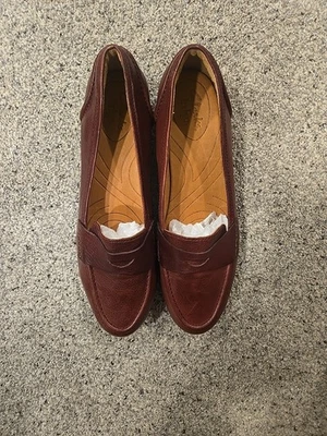 Clarks Indigo Women Sz 9.5 Brownish Red Leather Dark Tan Leather Slip-On Loafers - Image 1 of 4