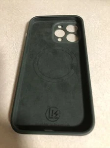 iPhone 14 Pro Max Hülle (Army Green) - Bild 1 von 3