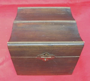 Wooden Austrian Court Collar Box w/4 Arrow Collars - 3 Ashbourne, 1 Duncan - Picture 1 of 10
