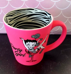 Betty Boop Coffee Cup Party Girl (Pink/Zebra) - Picture 1 of 7