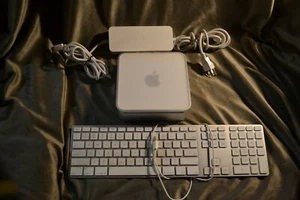 Apple Mini Mac computer A1176, cords, + apple keyboard...mint    - Picture 1 of 5