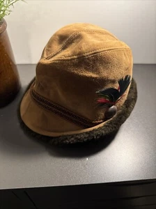 Chapeau Fedora en daim homme camel grand marron doublé fourrure trappeur casquette avec plume - Photo 1/8