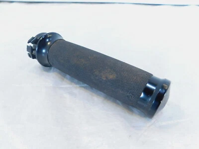 Empuñadura derecha Harley Davidson Dyna Softail Sportster manillar de goma y metal Foto 1 de 4