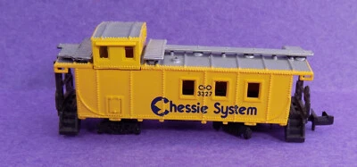 N SCALE / UNBRANDED / CHESSIE SYSTEMS / CABOOSE #3327 / FREIGHT / PARTS - Image 1 of 4