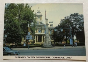Guernsey County Courthouse Cambridge, Ohio. Postcard (Q2) - Picture 1 of 2