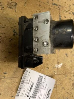 BOMBA DE FRENO ABS ANTIBLOQUEO NISSAN TITAN 2004-2009 SE 5,6 L CONTROLADOR BLSD Foto 1 de 3