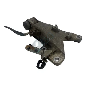 BMW 3 Series E90 E91 E92 E93 335i N54 Left Engine Mount Bracket 6760317 - Picture 1 of 4
