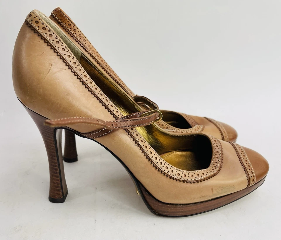 Dolce & Gabbana Leather Lasercut Accents Pumps size 39 - Image 1 of 4